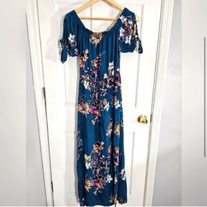 Band Of Gypsies Floral Off-Shoulder Dress w/Front Split Size Medium